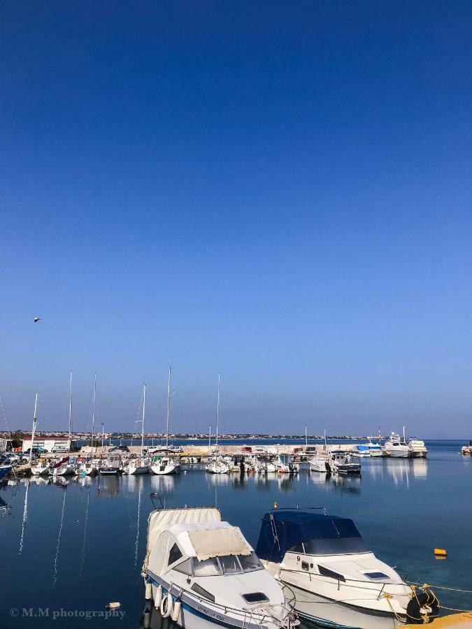 Marina Apartment 아르테미다 외부 사진